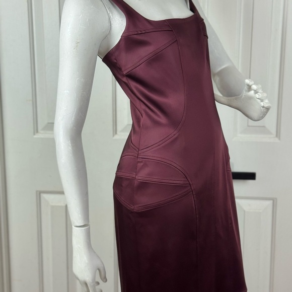 David Meister Purple Sleeveless Square Neck Gown. C38 - Picture 9 of 16
